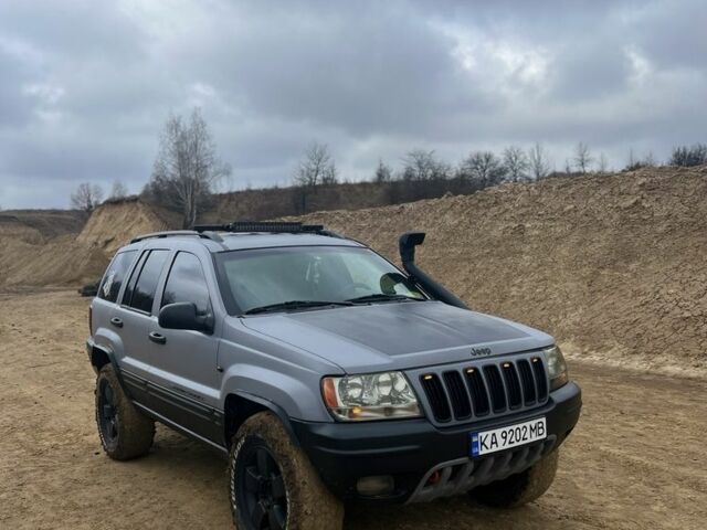 Сірий Джип Grand Cherokee, об'ємом двигуна 0.47 л та пробігом 366 тис. км за 10300 $, фото 1 на Automoto.ua