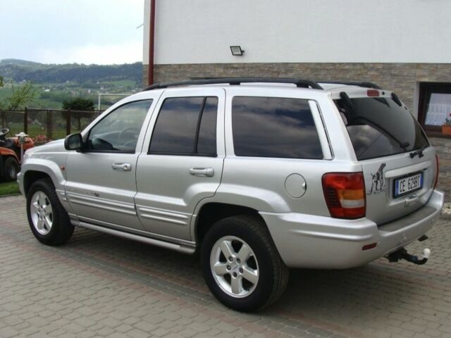 Сірий Джип Grand Cherokee, об'ємом двигуна 2.7 л та пробігом 258 тис. км за 3500 $, фото 1 на Automoto.ua