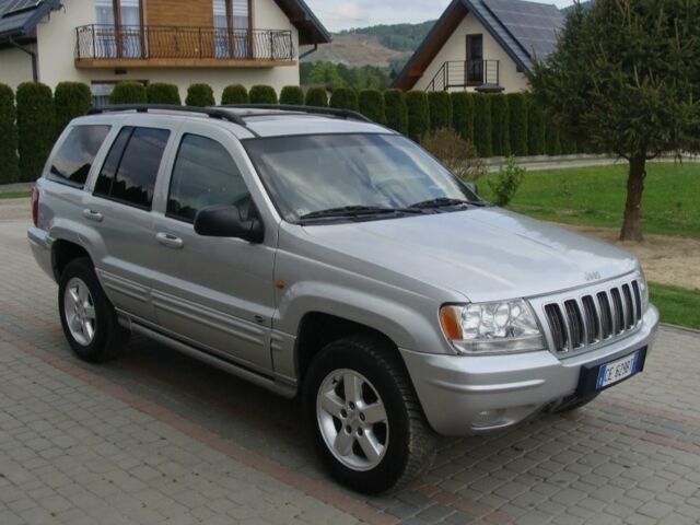 Сірий Джип Grand Cherokee, об'ємом двигуна 2.7 л та пробігом 258 тис. км за 3500 $, фото 2 на Automoto.ua