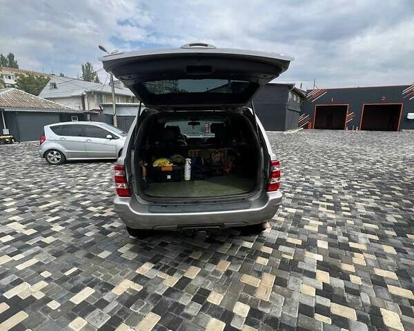 Сірий Джип Grand Cherokee, об'ємом двигуна 4.7 л та пробігом 165 тис. км за 6999 $, фото 32 на Automoto.ua