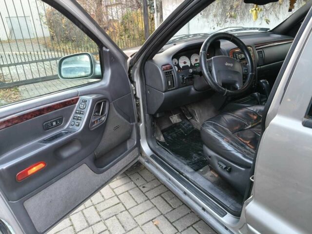 Сірий Джип Grand Cherokee, об'ємом двигуна 0 л та пробігом 350 тис. км за 2750 $, фото 6 на Automoto.ua