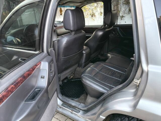 Сірий Джип Grand Cherokee, об'ємом двигуна 0 л та пробігом 350 тис. км за 2750 $, фото 8 на Automoto.ua