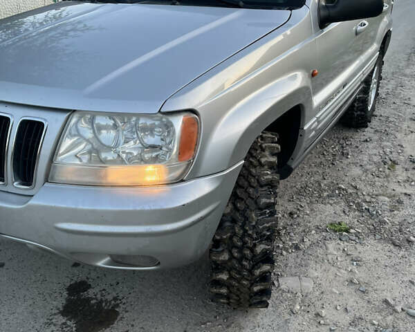 Сірий Джип Grand Cherokee, об'ємом двигуна 2.69 л та пробігом 250 тис. км за 9700 $, фото 1 на Automoto.ua