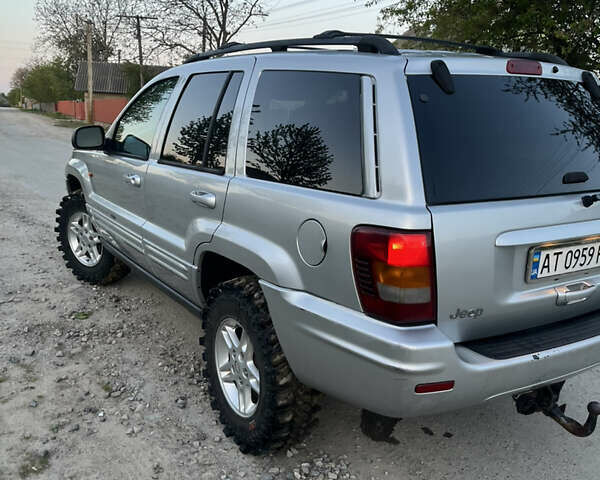 Сірий Джип Grand Cherokee, об'ємом двигуна 2.69 л та пробігом 250 тис. км за 9700 $, фото 9 на Automoto.ua