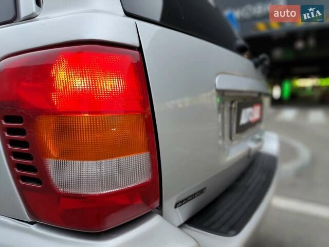 Сірий Джип Grand Cherokee, об'ємом двигуна 2.7 л та пробігом 387 тис. км за 6990 $, фото 12 на Automoto.ua