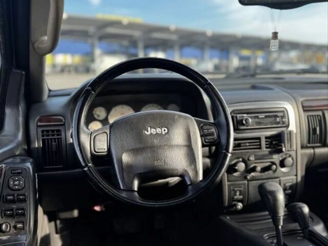 Сірий Джип Grand Cherokee, об'ємом двигуна 2.7 л та пробігом 380 тис. км за 7300 $, фото 5 на Automoto.ua