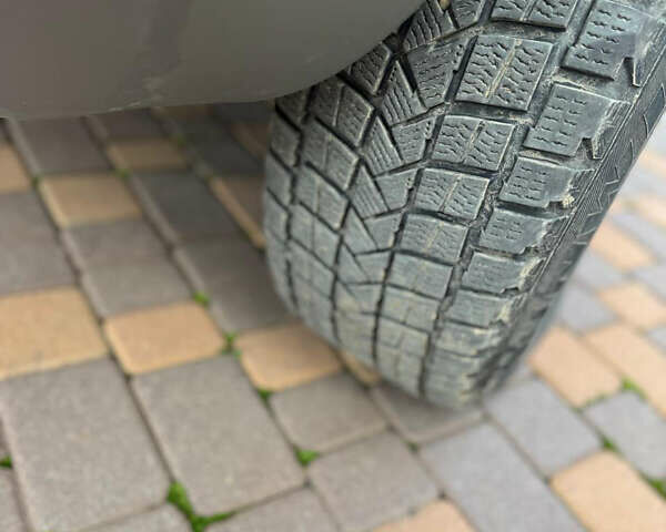 Джип Гранд Чероки 2002 в Сторожинце на Automoto.ua Серый Джип Гранд Чероки, объемом двигателя 2.69 л и пробегом 248 тыс. км за 8990 $, фото 13 на Automoto.ua