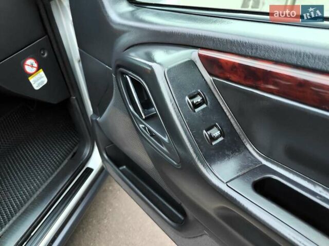Сірий Джип Grand Cherokee, об'ємом двигуна 2.7 л та пробігом 387 тис. км за 6990 $, фото 39 на Automoto.ua