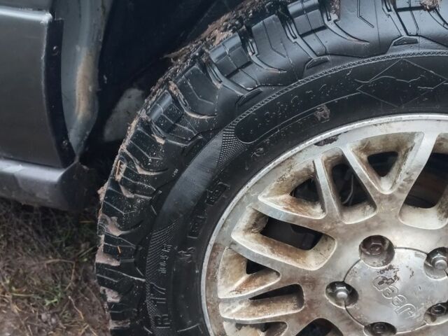 Серый Джип Гранд Чероки, объемом двигателя 2 л и пробегом 298 тыс. км за 5200 $, фото 3 на Automoto.ua