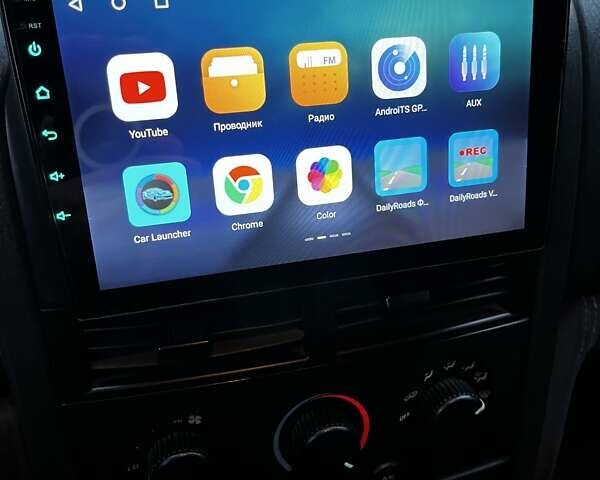 Сірий Джип Grand Cherokee, об'ємом двигуна 2.69 л та пробігом 359 тис. км за 11000 $, фото 29 на Automoto.ua