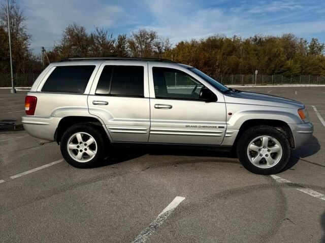 Джип Гранд Чероки 2002 в Запорожье на Automoto.ua Серый Джип Гранд Чероки, объемом двигателя 0 л и пробегом 385 тыс. км за 7800 $, фото 3 на Automoto.ua