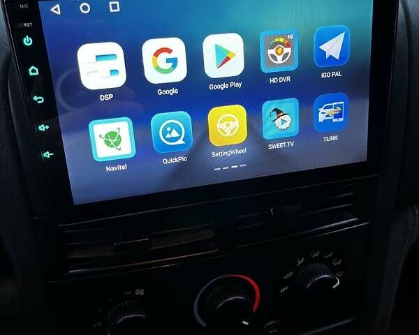 Сірий Джип Grand Cherokee, об'ємом двигуна 2.69 л та пробігом 359 тис. км за 11000 $, фото 28 на Automoto.ua