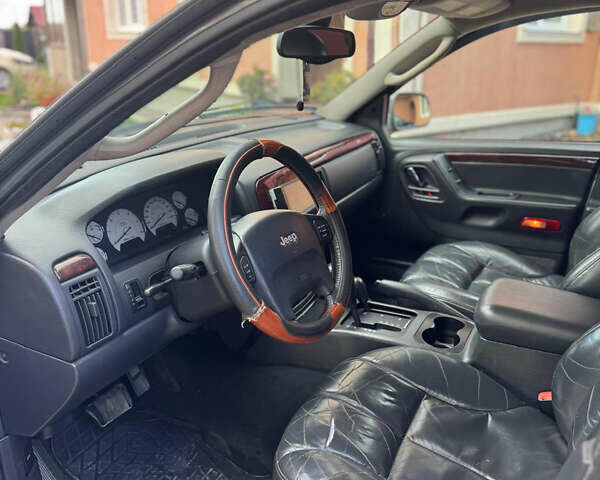 Джип Гранд Чероки 2002 в Сторожинце на Automoto.ua Серый Джип Гранд Чероки, объемом двигателя 2.69 л и пробегом 248 тыс. км за 8990 $, фото 8 на Automoto.ua