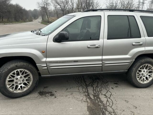 Серый Джип Гранд Чероки, объемом двигателя 0 л и пробегом 320 тыс. км за 4500 $, фото 3 на Automoto.ua