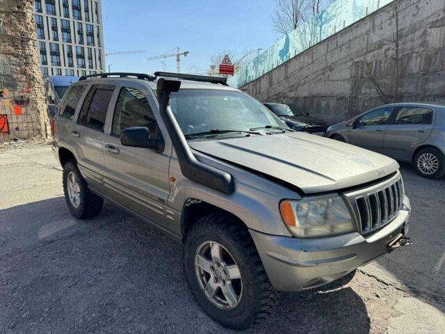 Сірий Джип Grand Cherokee, об'ємом двигуна 0.27 л та пробігом 300 тис. км за 4250 $, фото 2 на Automoto.ua