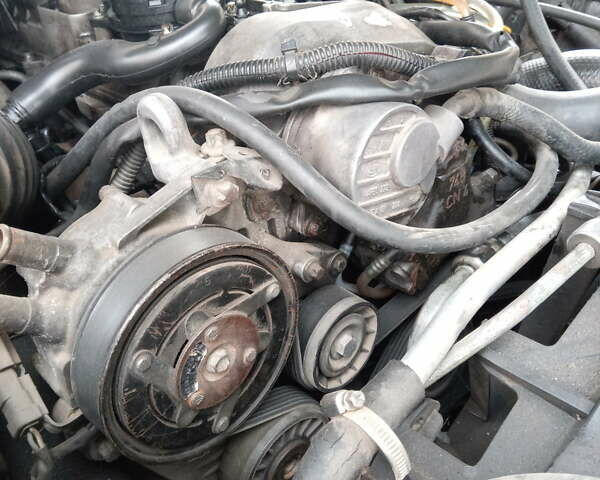 Серый Джип Гранд Чероки, объемом двигателя 2.69 л и пробегом 210 тыс. км за 8000 $, фото 7 на Automoto.ua