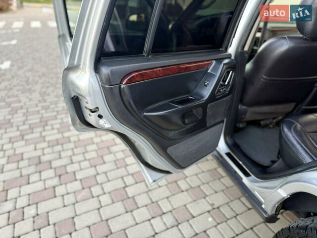 Серый Джип Гранд Чероки, объемом двигателя 2.69 л и пробегом 265 тыс. км за 9700 $, фото 38 на Automoto.ua