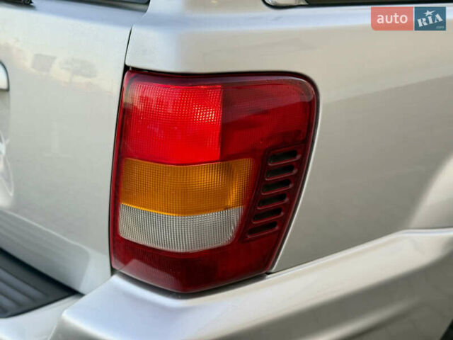 Серый Джип Гранд Чероки, объемом двигателя 2.69 л и пробегом 265 тыс. км за 9700 $, фото 15 на Automoto.ua