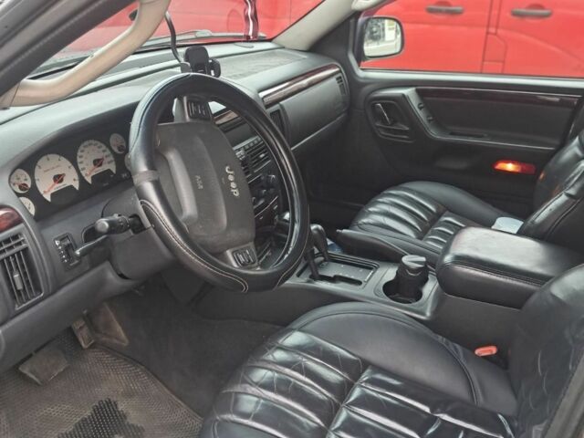 Сірий Джип Grand Cherokee, об'ємом двигуна 0 л та пробігом 300 тис. км за 3000 $, фото 5 на Automoto.ua