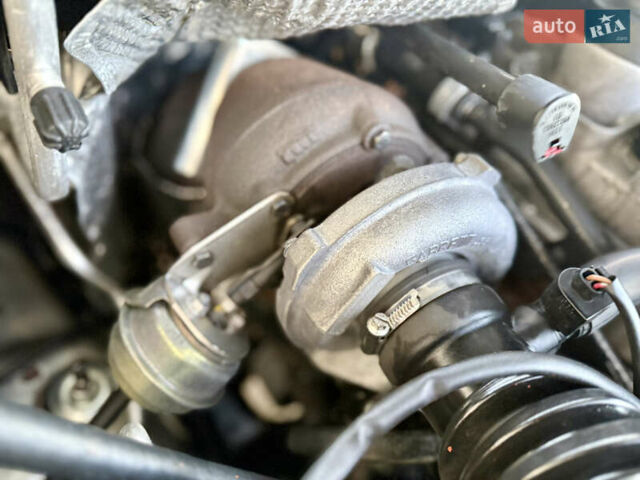 Серый Джип Гранд Чероки, объемом двигателя 2.69 л и пробегом 265 тыс. км за 9700 $, фото 19 на Automoto.ua