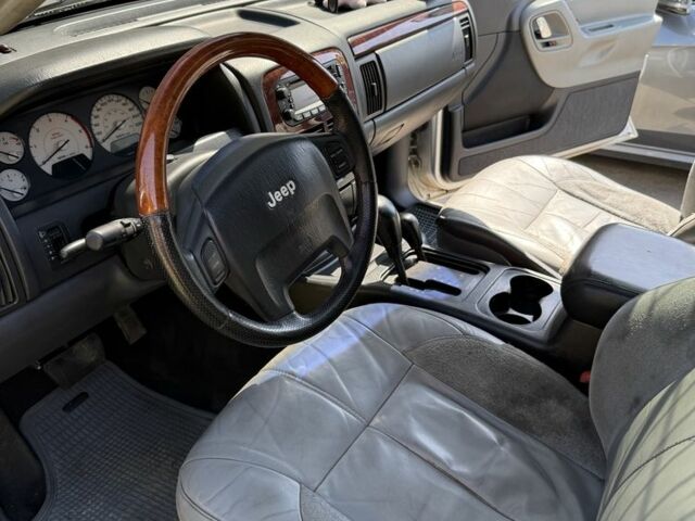 Сірий Джип Grand Cherokee, об'ємом двигуна 2.7 л та пробігом 353 тис. км за 8500 $, фото 6 на Automoto.ua