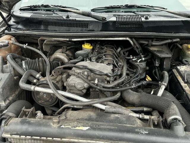 Серый Джип Гранд Чероки, объемом двигателя 0 л и пробегом 320 тыс. км за 4500 $, фото 6 на Automoto.ua