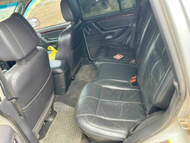 Серый Джип Гранд Чероки, объемом двигателя 2.7 л и пробегом 213 тыс. км за 6000 $, фото 8 на Automoto.ua