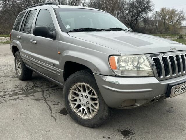Серый Джип Гранд Чероки, объемом двигателя 0 л и пробегом 320 тыс. км за 4500 $, фото 1 на Automoto.ua