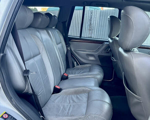 Сірий Джип Grand Cherokee, об'ємом двигуна 2.69 л та пробігом 347 тис. км за 6650 $, фото 20 на Automoto.ua