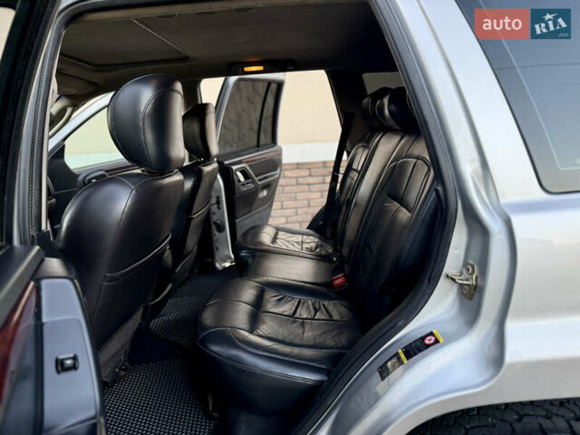 Серый Джип Гранд Чероки, объемом двигателя 2.69 л и пробегом 265 тыс. км за 9700 $, фото 35 на Automoto.ua