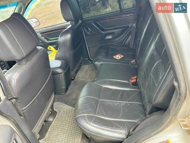 Серый Джип Гранд Чероки, объемом двигателя 2.7 л и пробегом 213 тыс. км за 6000 $, фото 7 на Automoto.ua