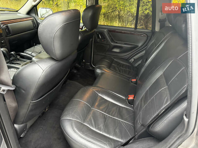 Серый Джип Гранд Чероки, объемом двигателя 2.7 л и пробегом 298 тыс. км за 5800 $, фото 8 на Automoto.ua