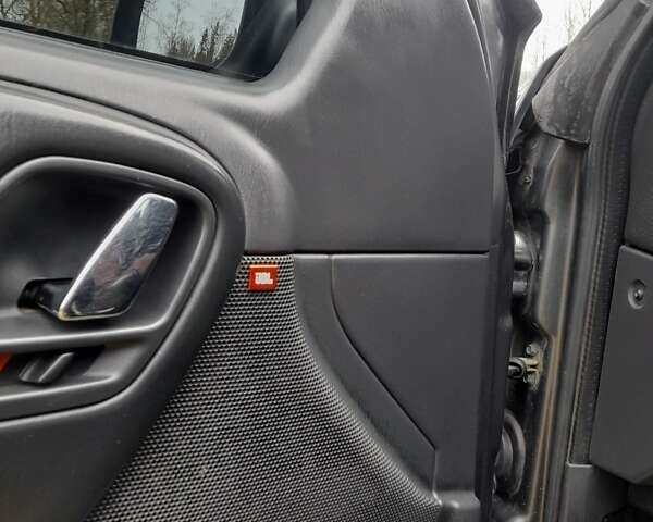 Сірий Джип Grand Cherokee, об'ємом двигуна 2.69 л та пробігом 343 тис. км за 8650 $, фото 7 на Automoto.ua