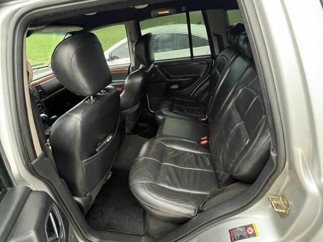 Сірий Джип Grand Cherokee, об'ємом двигуна 2.7 л та пробігом 321 тис. км за 6500 $, фото 10 на Automoto.ua