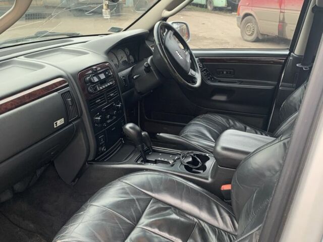 Сірий Джип Grand Cherokee, об'ємом двигуна 2.7 л та пробігом 186 тис. км за 3200 $, фото 5 на Automoto.ua