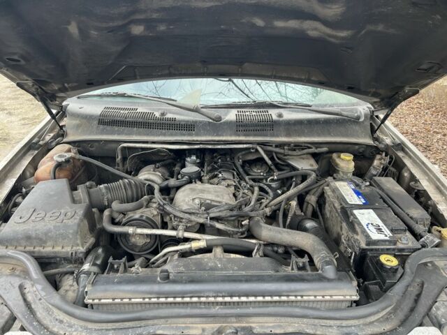 Серый Джип Гранд Чероки, объемом двигателя 3 л и пробегом 3 тыс. км за 3547 $, фото 3 на Automoto.ua