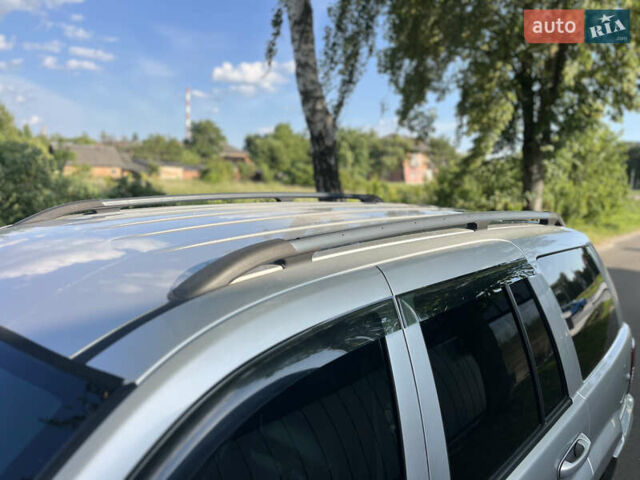 Сірий Джип Grand Cherokee, об'ємом двигуна 2.69 л та пробігом 343 тис. км за 8100 $, фото 22 на Automoto.ua
