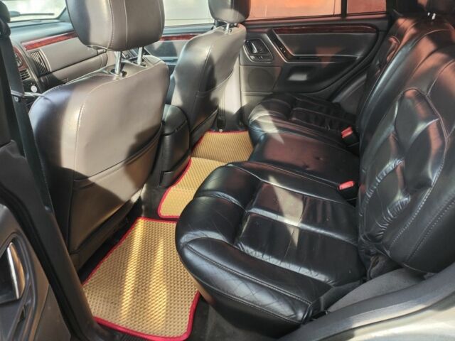 Сірий Джип Grand Cherokee, об'ємом двигуна 3.1 л та пробігом 420 тис. км за 3600 $, фото 2 на Automoto.ua