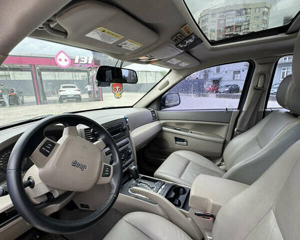 Серый Джип Гранд Чероки, объемом двигателя 2.99 л и пробегом 190 тыс. км за 10700 $, фото 9 на Automoto.ua