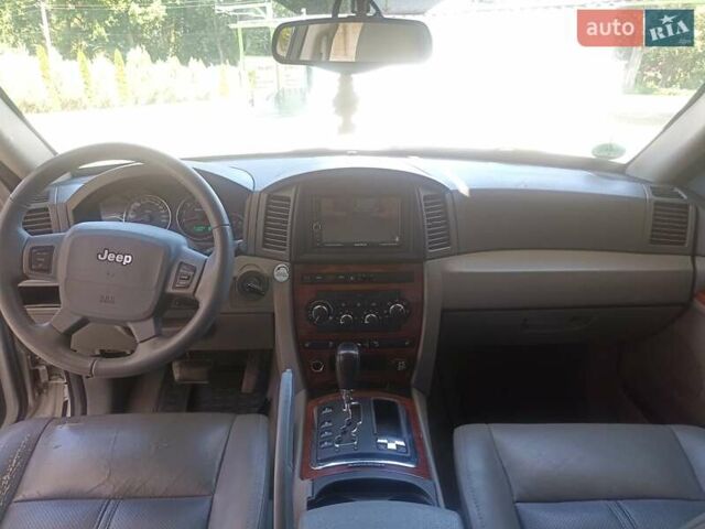 Сірий Джип Grand Cherokee, об'ємом двигуна 2.99 л та пробігом 309 тис. км за 7500 $, фото 9 на Automoto.ua