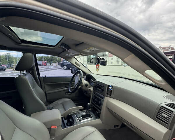 Серый Джип Гранд Чероки, объемом двигателя 2.99 л и пробегом 190 тыс. км за 10700 $, фото 7 на Automoto.ua