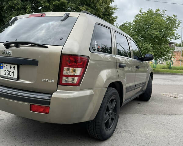 Серый Джип Гранд Чероки, объемом двигателя 2.99 л и пробегом 190 тыс. км за 10700 $, фото 4 на Automoto.ua