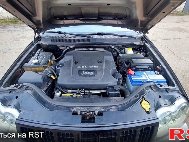Сірий Джип Grand Cherokee, об'ємом двигуна 3 л та пробігом 1 тис. км за 11400 $, фото 10 на Automoto.ua
