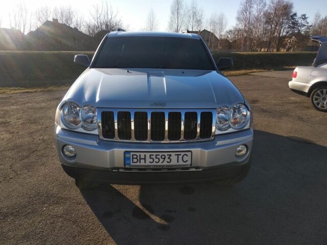 Сірий Джип Grand Cherokee, об'ємом двигуна 3 л та пробігом 380 тис. км за 10500 $, фото 1 на Automoto.ua
