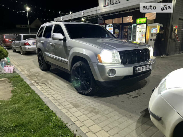 Сірий Джип Grand Cherokee, об'ємом двигуна 2.99 л та пробігом 230 тис. км за 10450 $, фото 4 на Automoto.ua