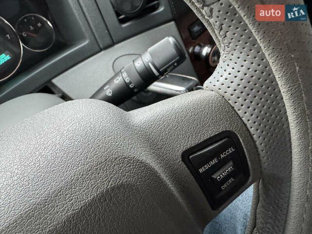 Сірий Джип Grand Cherokee, об'ємом двигуна 2.99 л та пробігом 402 тис. км за 9990 $, фото 21 на Automoto.ua