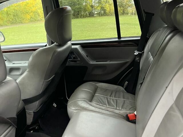 Сірий Джип Grand Cherokee, об'ємом двигуна 2.7 л та пробігом 320 тис. км за 5500 $, фото 6 на Automoto.ua