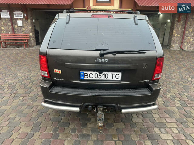 Серый Джип Гранд Чероки, объемом двигателя 4.7 л и пробегом 190 тыс. км за 8777 $, фото 3 на Automoto.ua