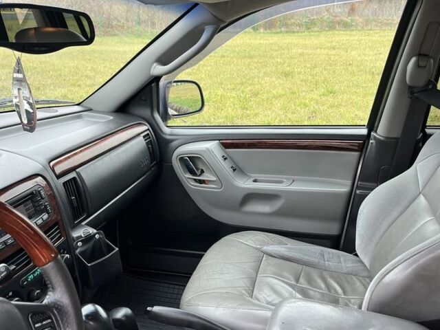 Серый Джип Гранд Чероки, объемом двигателя 2.7 л и пробегом 370 тыс. км за 5100 $, фото 9 на Automoto.ua