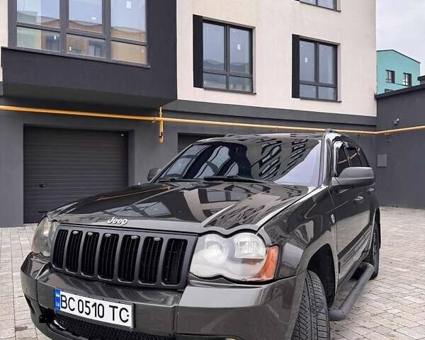 Сірий Джип Grand Cherokee, об'ємом двигуна 4.7 л та пробігом 200 тис. км за 8500 $, фото 2 на Automoto.ua